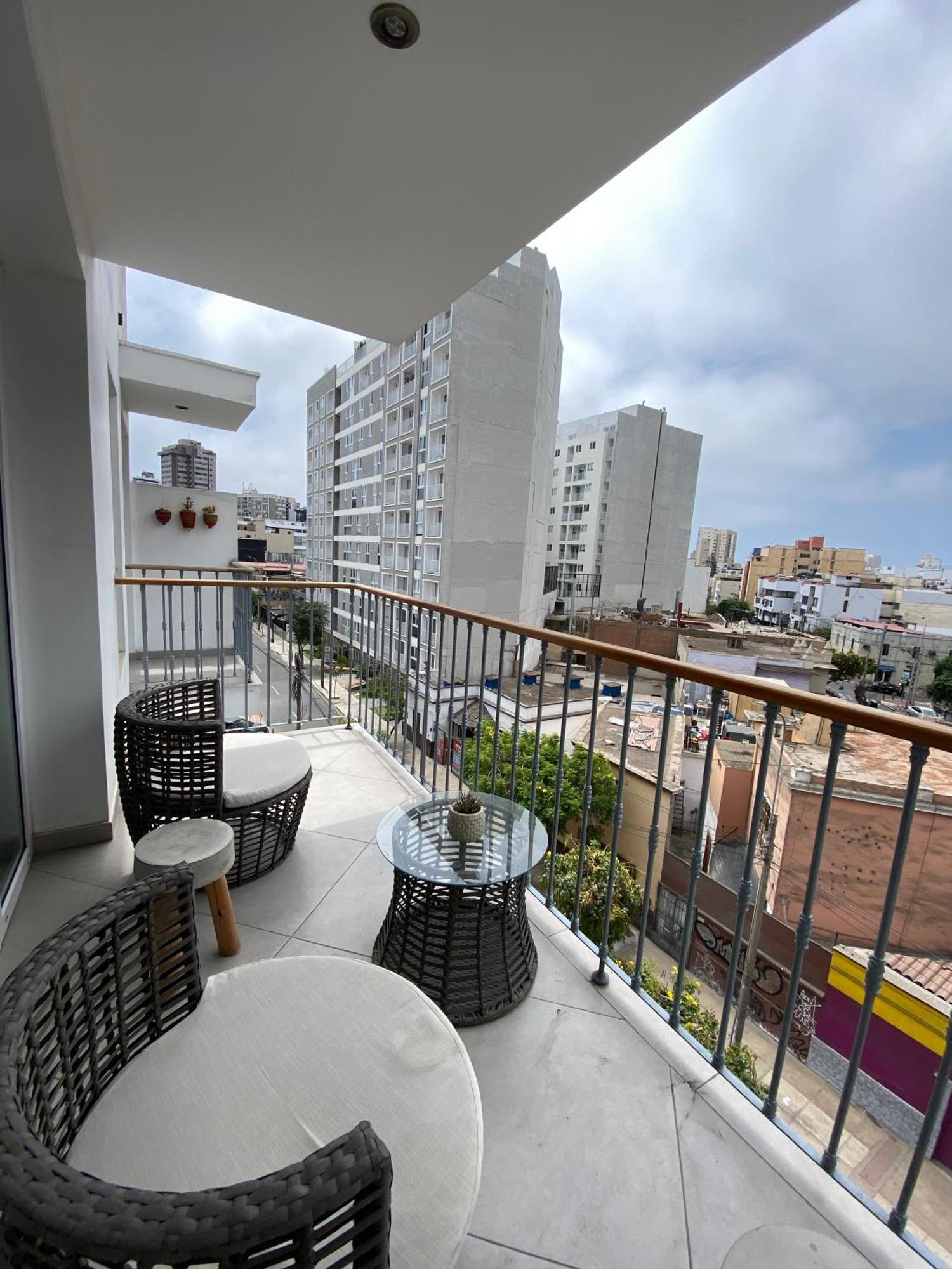 The Point Miraflores, Ліма Екстер'єр фото
